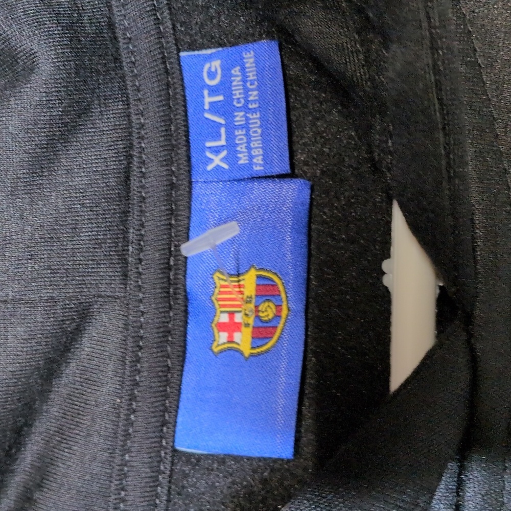 FC Barcelona Boy's Athletic Hoodie Size XL NWT - Picture 2 of 8